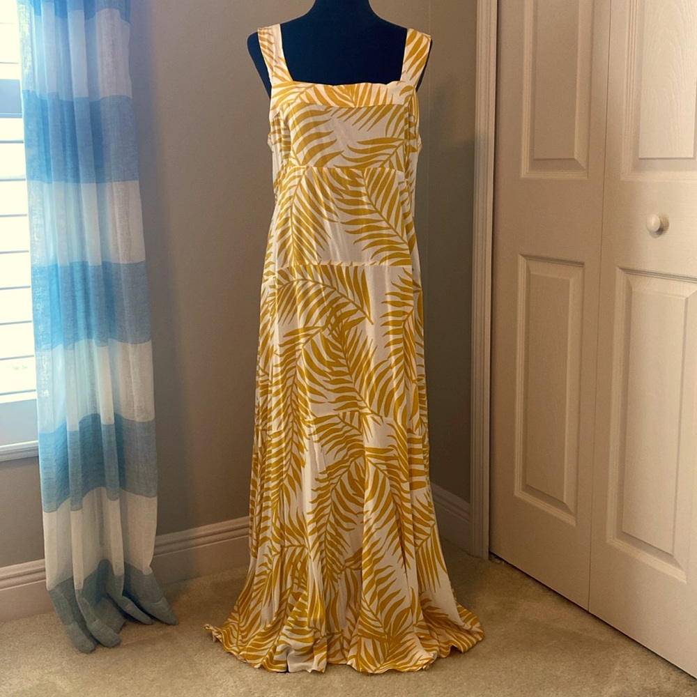 Vince Camuto XL dress, perfect for summer events